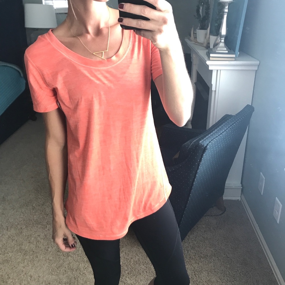 Short sleeve Lululemon top